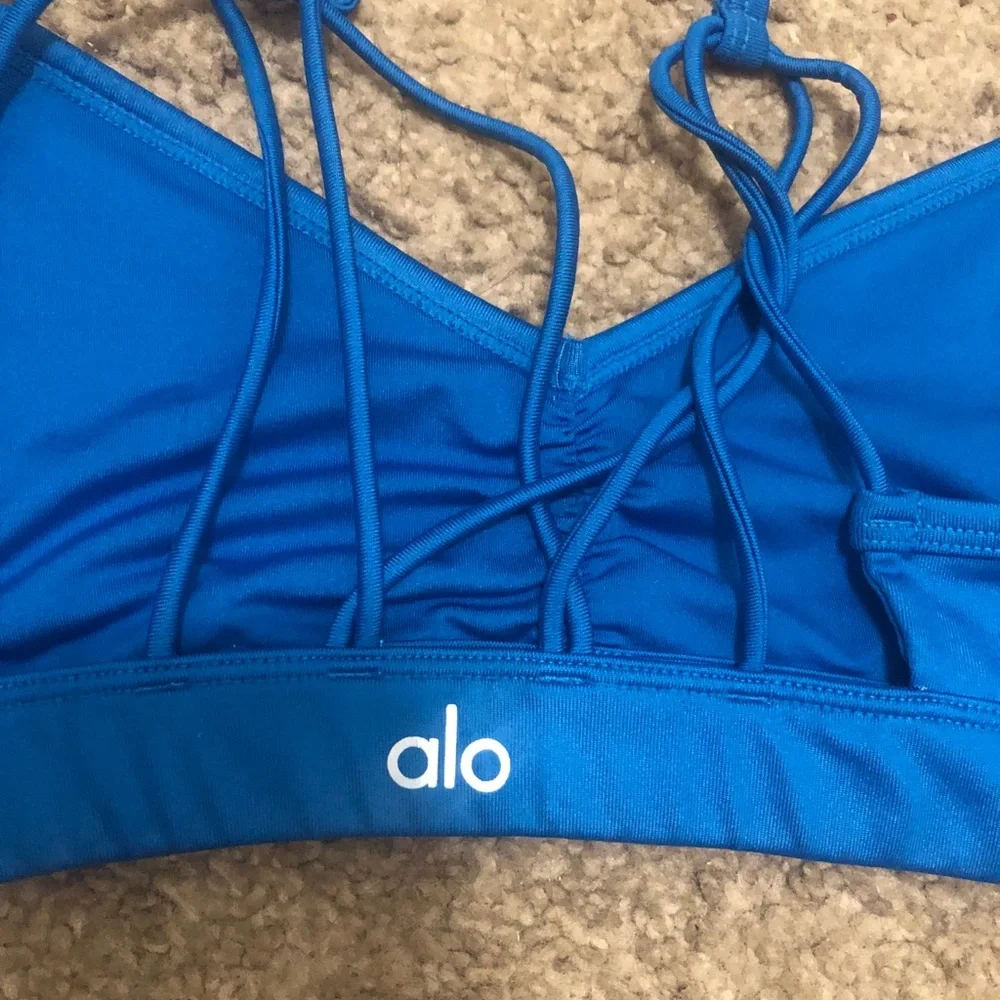 Alo Yoga strappy bra Size Small great conditions
